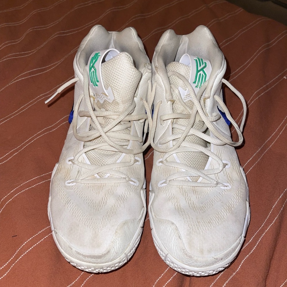 Mens Nike basketball shoes size 11.5